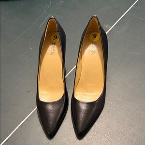 Michael Kors Classic Black Heels